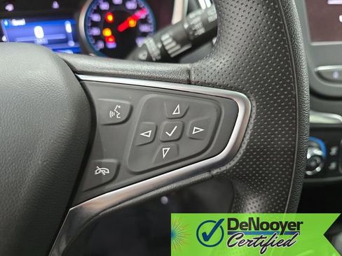 Used 2022 Chevrolet Equinox LT w/ LPO, Floor Liner Package image 17