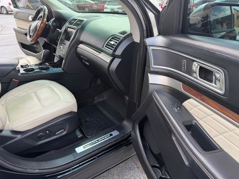 Used 2016 Ford Explorer Platinum AWD/4WD image 31