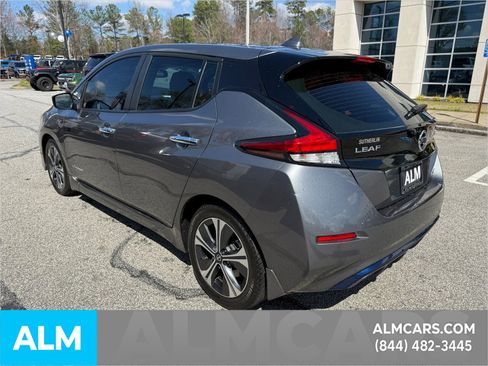 Used 2018 Nissan Leaf SV w/ SV Technology Package image 10