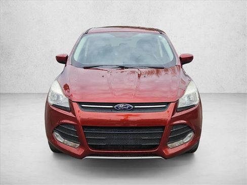 Used 2016 Ford Escape SE FWD image 2