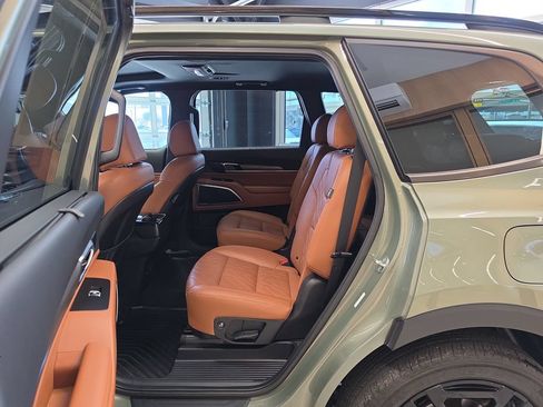 Certified 2025 Kia Telluride EX X-Line AWD/4WD image 35