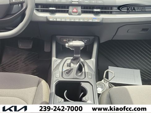 New 2026 Kia K4 FWD image 18