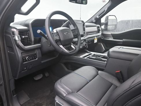 New 2026 Ford F250 Platinum AWD/4WD image 19