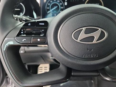 Certified 2025 Hyundai Elantra SEL FWD image 29