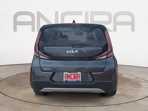 Certified 2025 Kia Soul LX w/ LX Technology Package FWD image 7