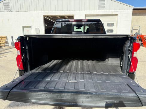 Used 2022 Chevrolet Silverado 1500 High Country w/ Z71 Off-Road Package image 12