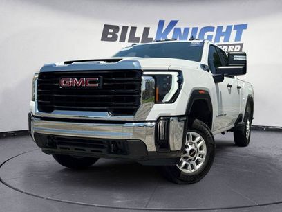 Used 2024 GMC Sierra 2500 Pro w/ Convenience Package