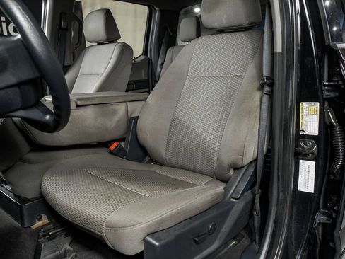 Used 2022 Ford F350 XLT w/ XLT Premium Package image 28