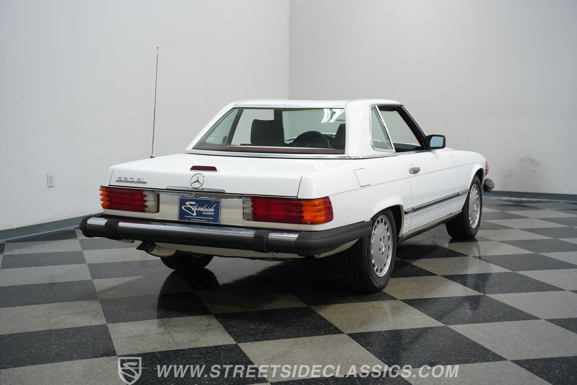 Used 1989 Mercedes-Benz 560 SL image 12