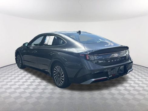 Used 2025 Hyundai Sonata Limited FWD image 6