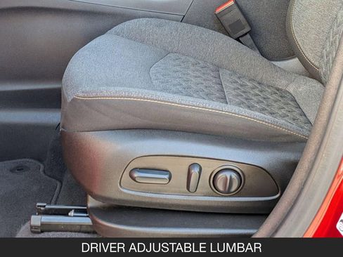 Used 2022 Chevrolet Equinox LT FWD image 17