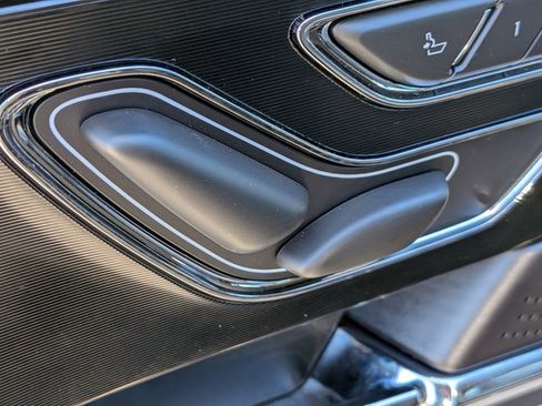 Used 2025 Lincoln Corsair FWD w/ Equipment Group 101A image 23