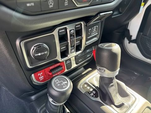 New 2026 Jeep Gladiator Mojave w/ Safety Group AWD/4WD image 18