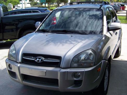 Used 2006 Hyundai Tucson Limited image 3