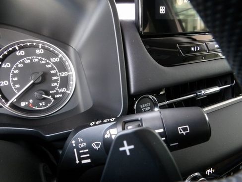 New 2025 Mitsubishi Outlander ES image 31