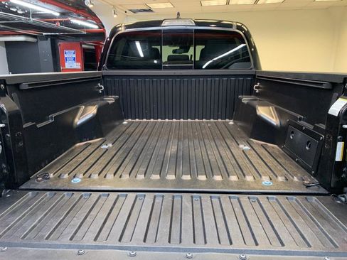 Used 2021 Toyota Tacoma SR5 image 39