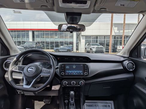 Used 2024 Nissan Kicks SV image 12