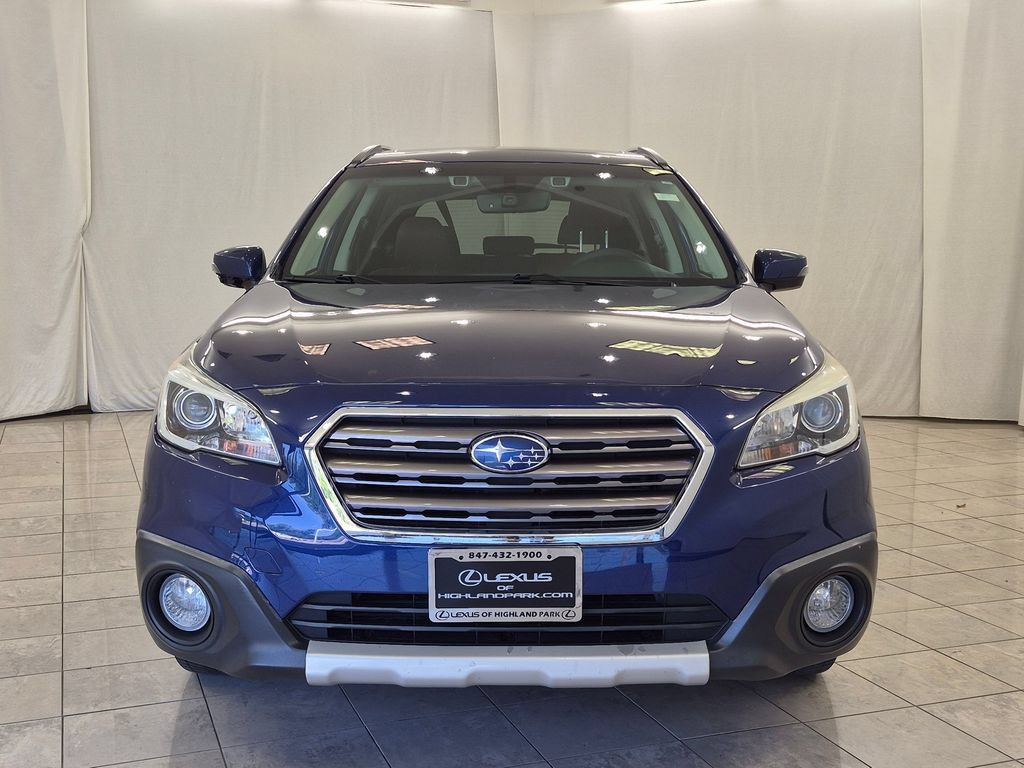 Used 2017 Subaru Outback 2.5i Touring AWD/4WD image 3
