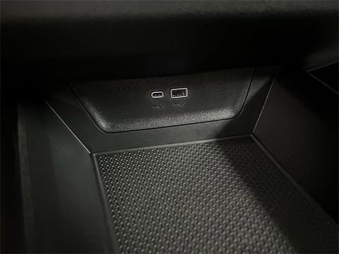 New 2026 Chevrolet Equinox LT w/ Safety and Technology Package image 35