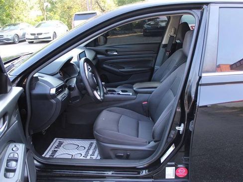 Used 2020 Nissan Altima 2.5 S FWD image 10