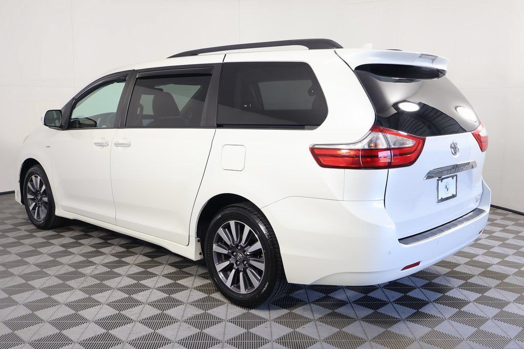 Used 2019 Toyota Sienna Limited AWD/4WD image 6