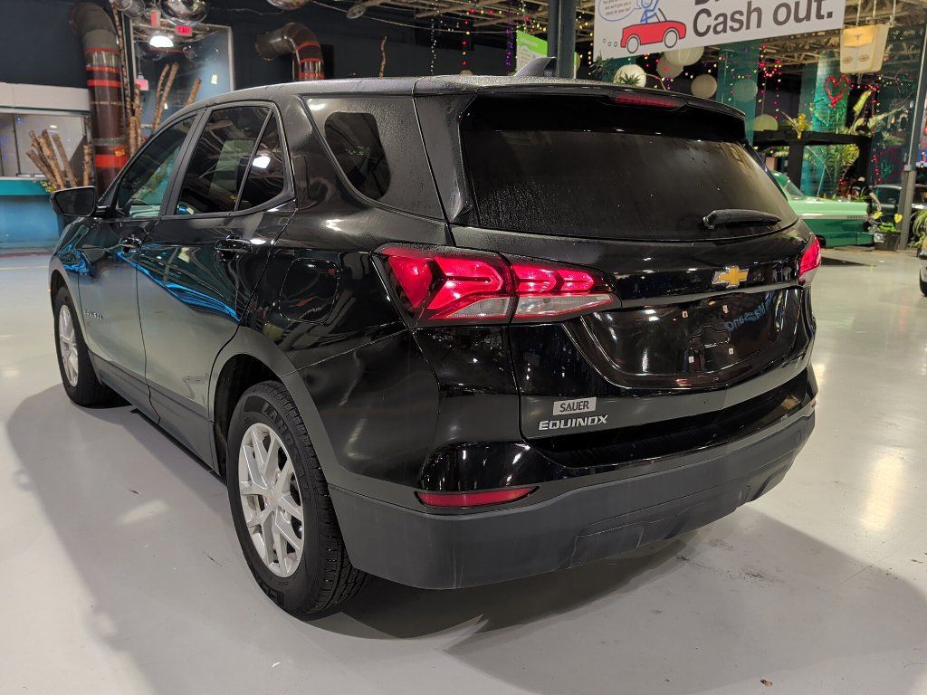 Used 2023 Chevrolet Equinox LS w/ LS Convenience Package FWD image 10
