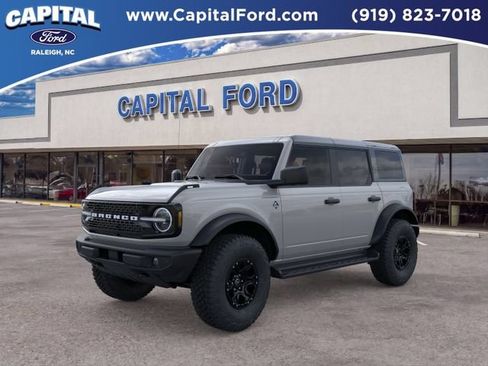 New 2026 Ford Bronco Outer Banks w/ Sasquatch Package AWD/4WD image 1