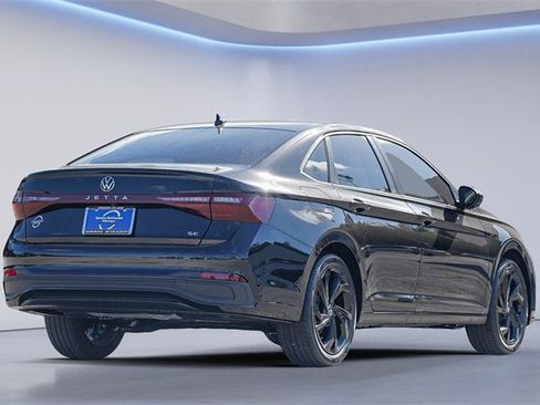 New 2026 Volkswagen Jetta SE image 5