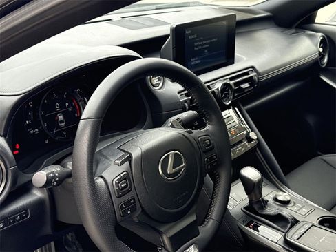 Used 2023 Lexus IS 350 F Sport image 9