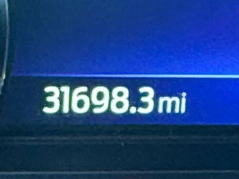 Used 2022 Ford Explorer XLT w/ Equipment Group 202A AWD/4WD image 16