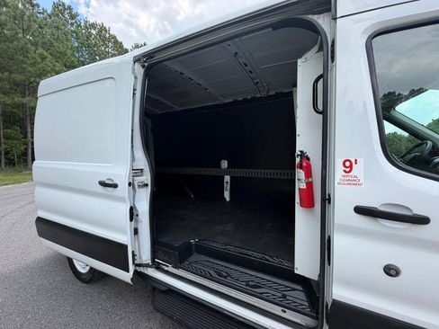 Used 2019 Ford Transit 150 148 Medium Roof RWD image 15