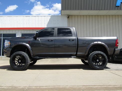 Used 2023 RAM 2500 Big Horn w/ Level 2 Equipment Group AWD/4WD image 11