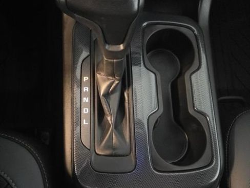 Used 2021 Chevrolet Colorado Z71 AWD/4WD image 29