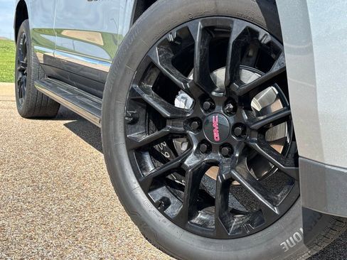 Used 2023 GMC Yukon Denali w/ LPO, Floor Liner Package image 2