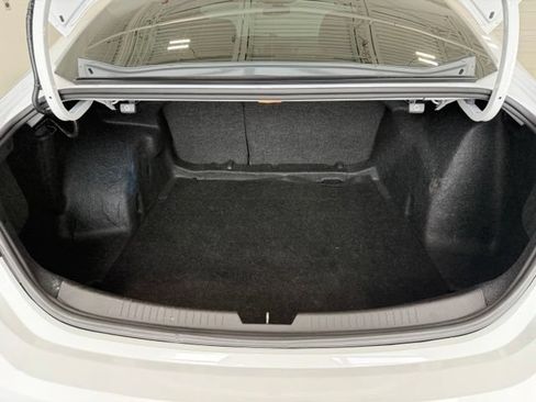 Used 2022 Chevrolet Malibu LT FWD image 29
