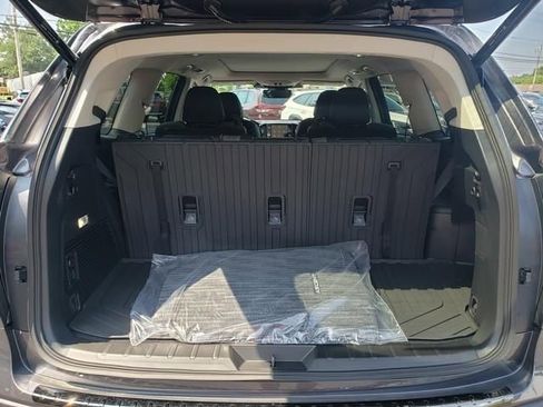 Used 2025 Subaru Ascent Onyx Edition image 5