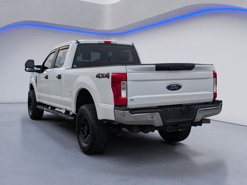 Used 2018 Ford F250 XL w/ Power Equipment Group AWD/4WD image 7