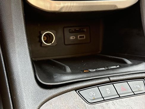 Used 2023 GMC Acadia Denali FWD image 38