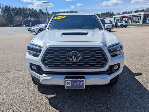 Used 2023 Toyota Tacoma TRD Sport image 9