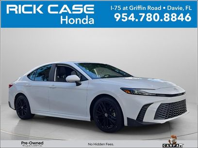 Used 2025 Toyota Camry SE w/ Multimedia Upgrade Package
