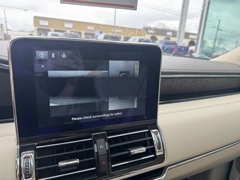 Used 2020 Lincoln Navigator Reserve w/ Luxury Package image 22