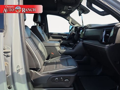 Used 2024 GMC Sierra 2500 AT4X AWD/4WD image 8