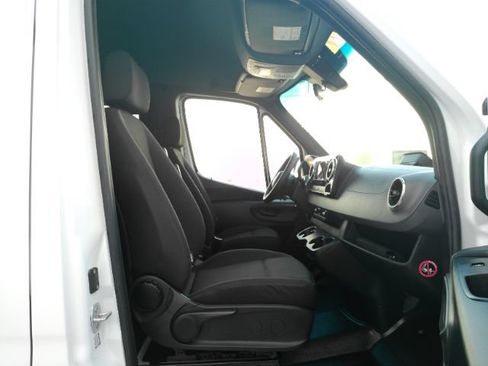 Used 2026 Mercedes-Benz Sprinter 2500 image 24