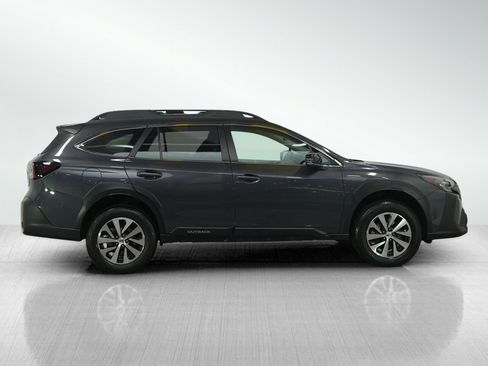 Used 2024 Subaru Outback Premium image 6