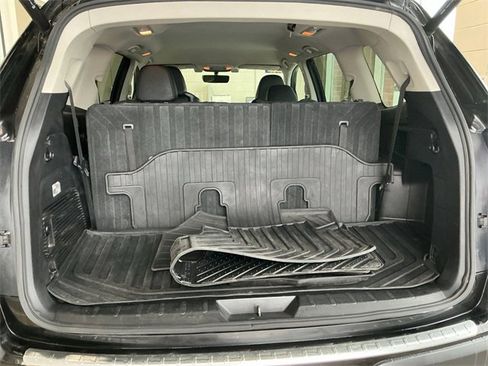 Used 2021 Subaru Ascent Limited w/ Popular Package #4 image 16