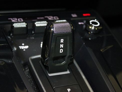 Used 2025 Porsche 911 Carrera 4 GTS image 31