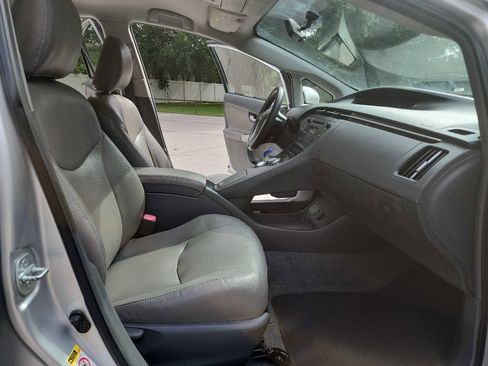 Used 2010 Toyota Prius Two FWD image 27