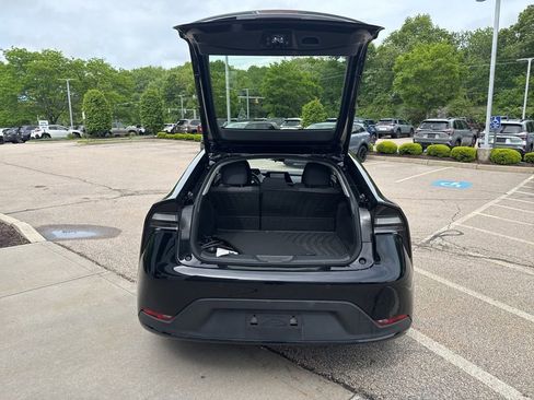 Used 2024 Toyota Prius Prime FWD image 9