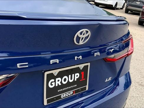 Used 2025 Toyota Camry LE w/ Convenience Package image 28