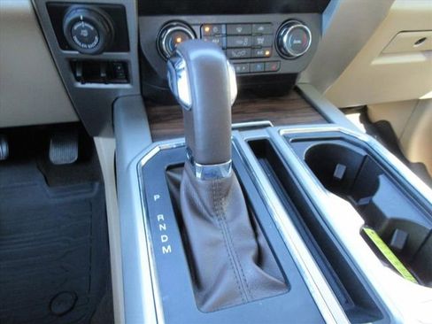 Used 2019 Ford F150 Lariat AWD/4WD image 25